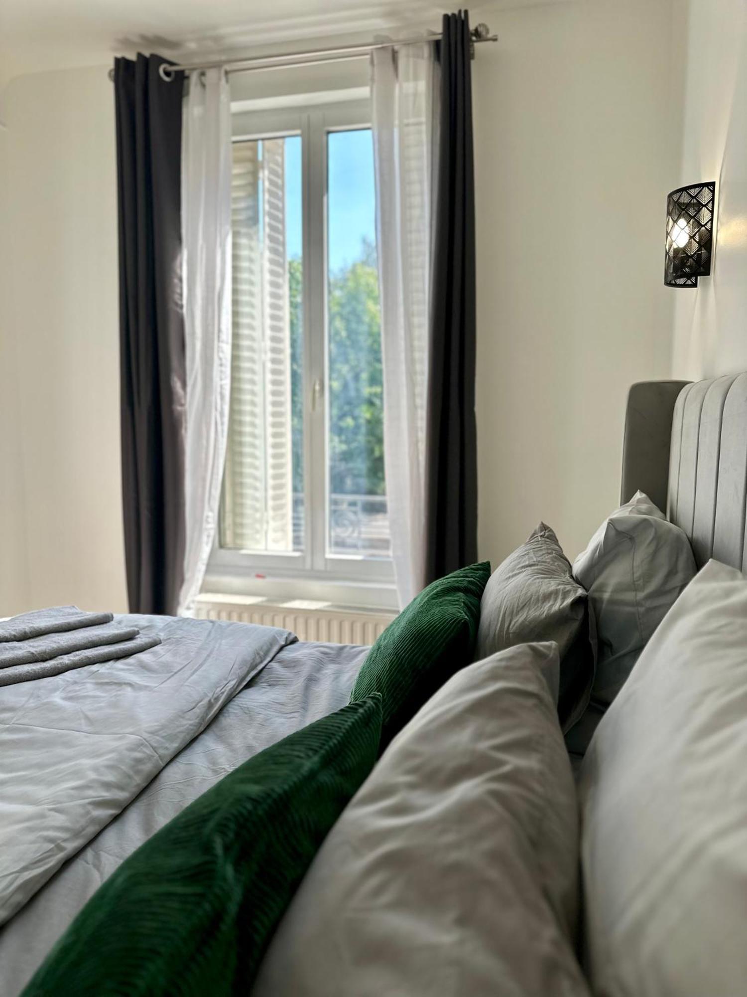 Appartement Moderne Entier Paris-Le Bourget Et Cdg Exterior photo