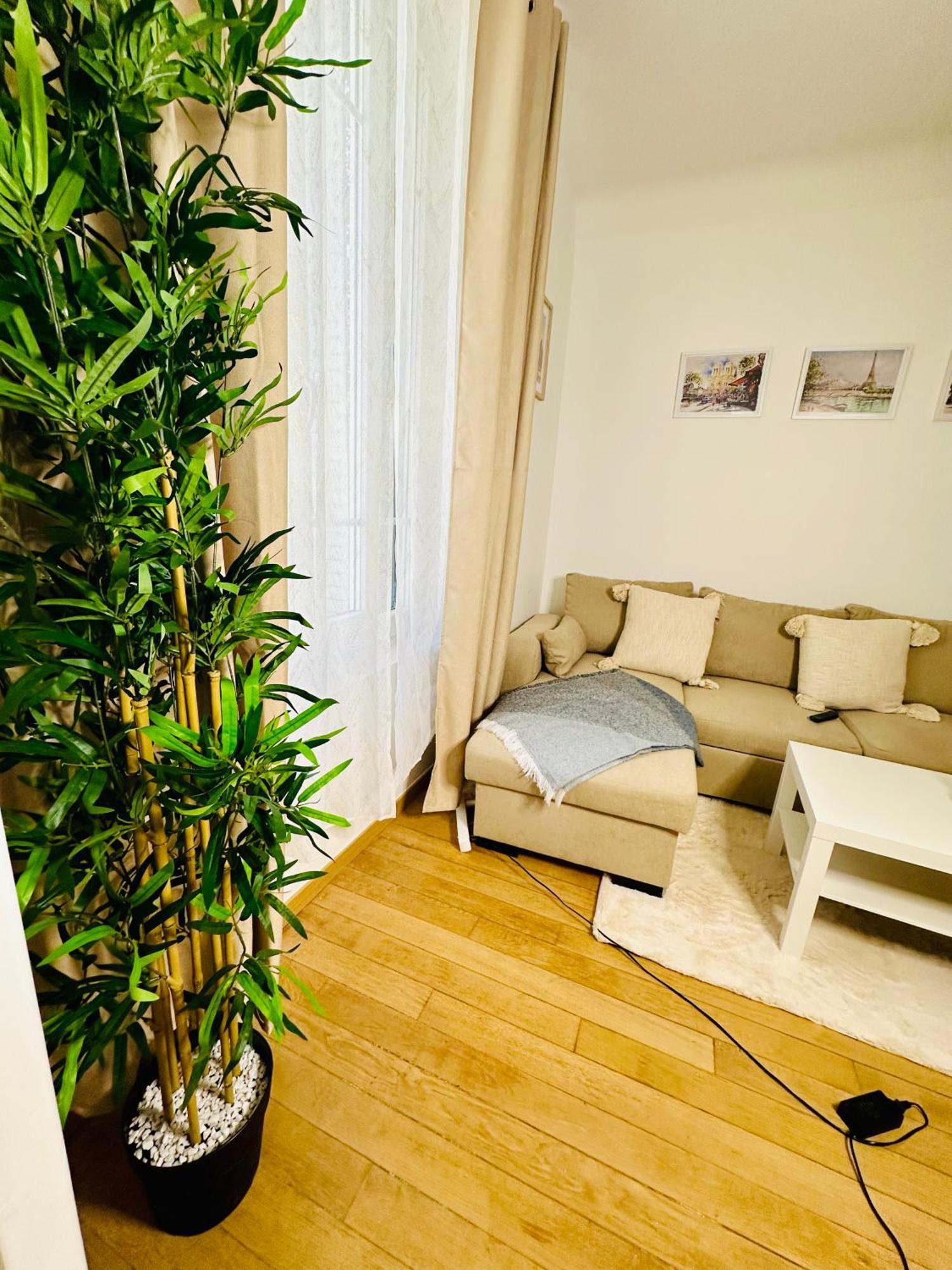 Appartement Moderne Entier Paris-Le Bourget Et Cdg Exterior photo