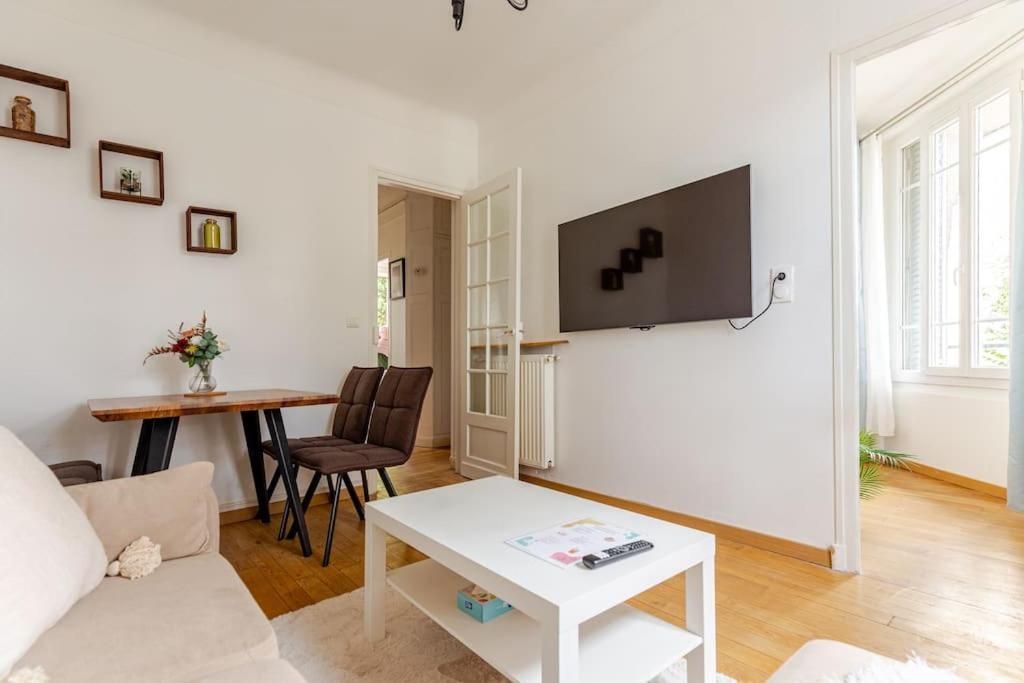 Appartement Moderne Entier Paris-Le Bourget Et Cdg Exterior photo